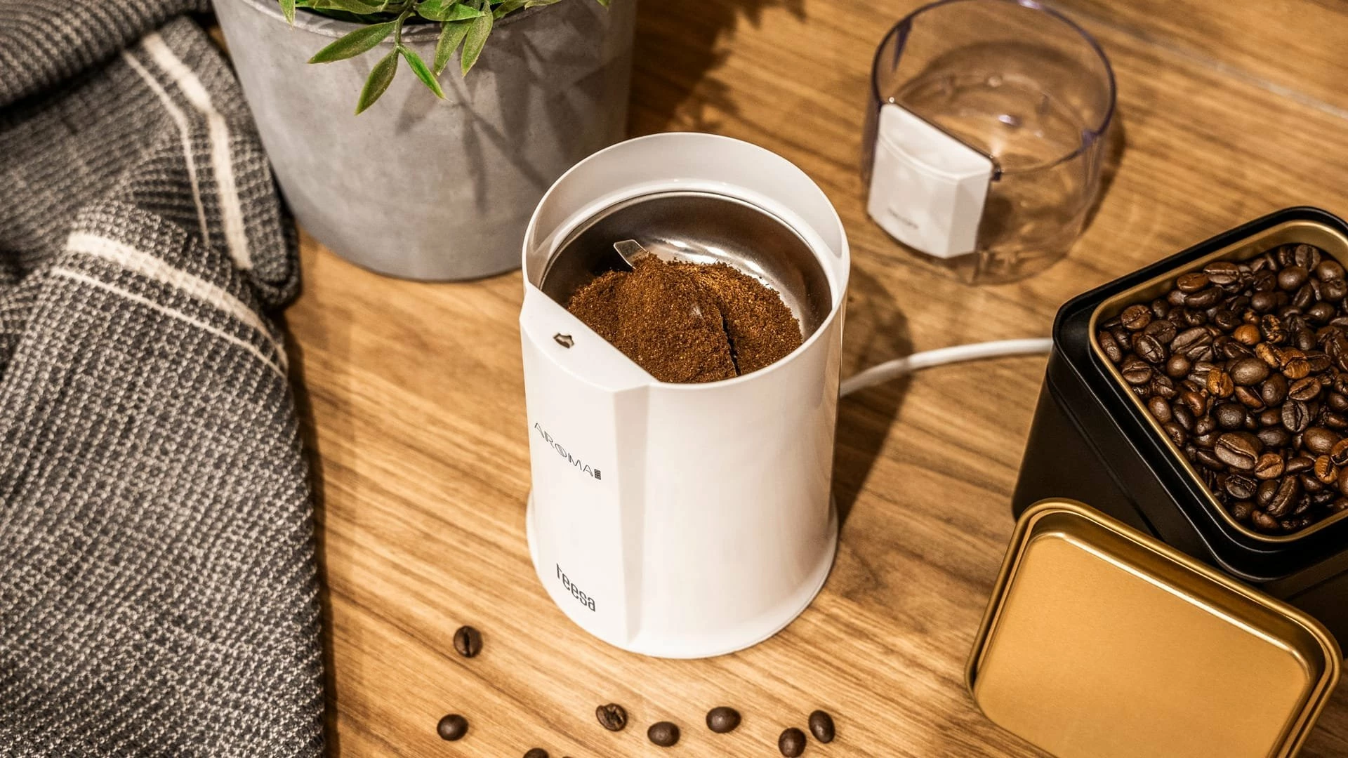 Mulli kafeje elektrik Teesa Aroma G10 160 W, kapacitet 50 g, i bardhë