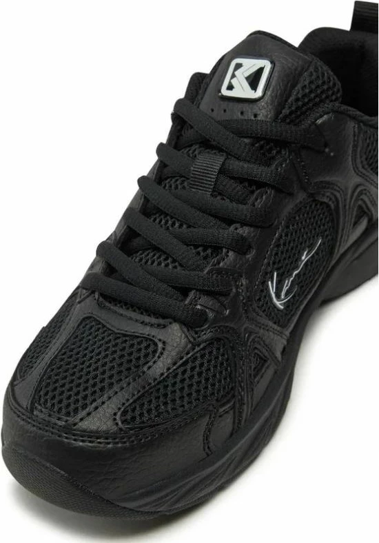 Atlete për meshkuj Karl Kani, të zeza