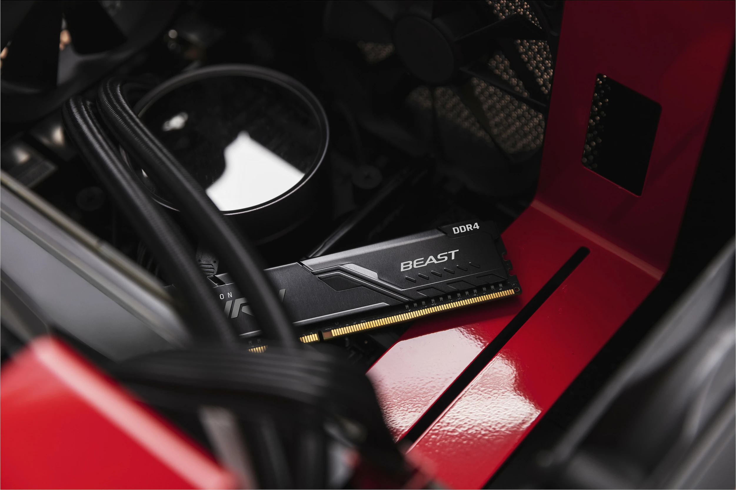 RAM Memorje Kingston FURY Beast 32GB (2 x 16GB) DDR4 3200MT/s CL16, e zezë