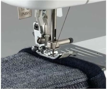 Makine qepje Brother HF37, mekanike, 37 programe, bardh e zi