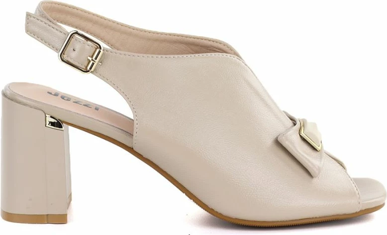 Sandale me take të trasha Jezzi RMR25112-3, bezhë, femra