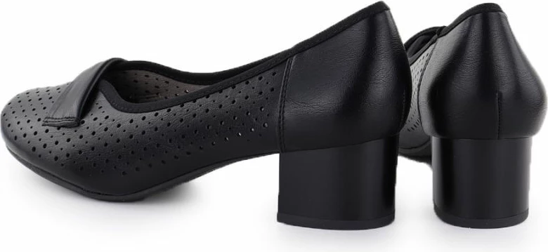 Këpucë me taka Jezzi 233-12, të zeza