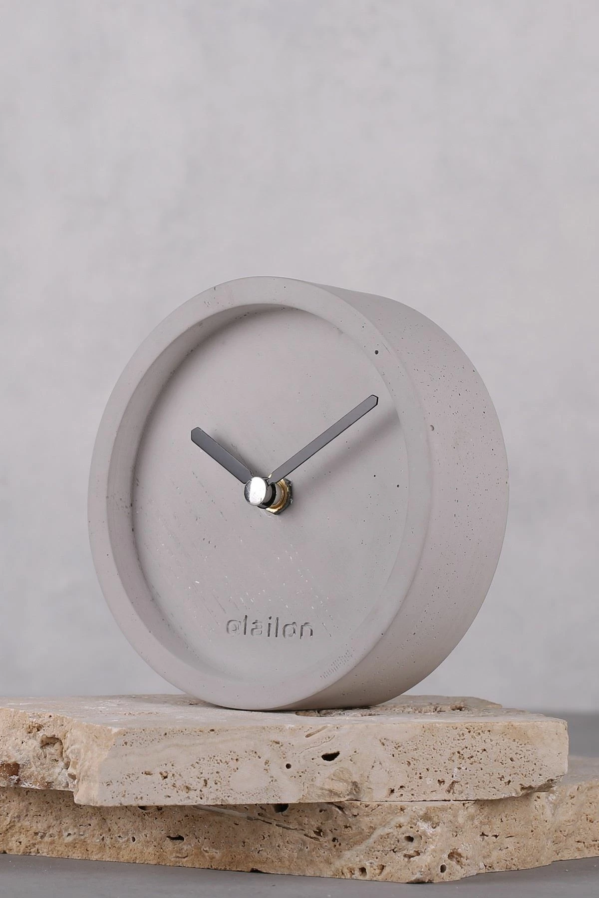 Orë dekorative betoni, ngjyrë gri, Aberto Design, Saat