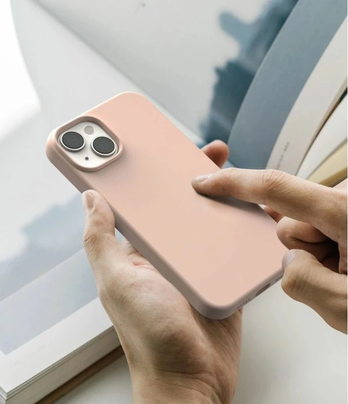 Kapak silikoni për iPhone 14 Plus Ringke, pink sand [Ngjyra: Rozë]
