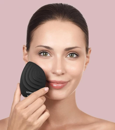 GESKE Sonic 5-in-1 Facial Cleansing and Massager Brush - Black Gold