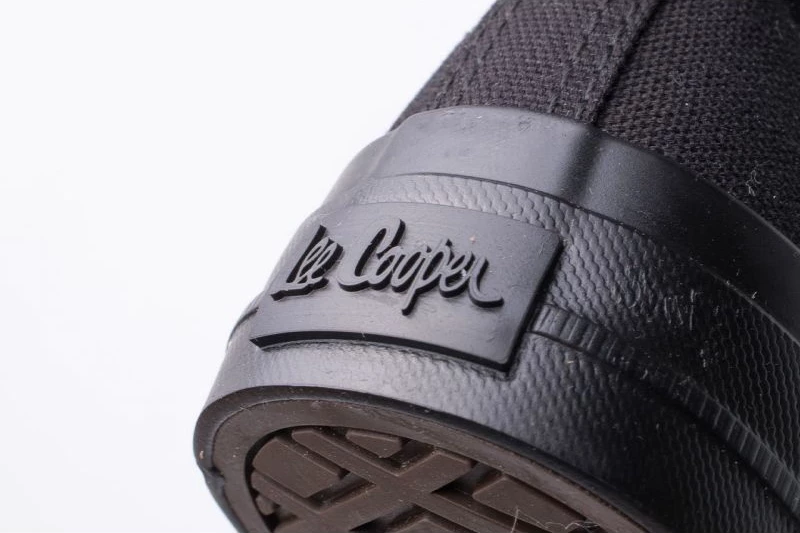 Atlete për femra Lee Cooper, të zeza