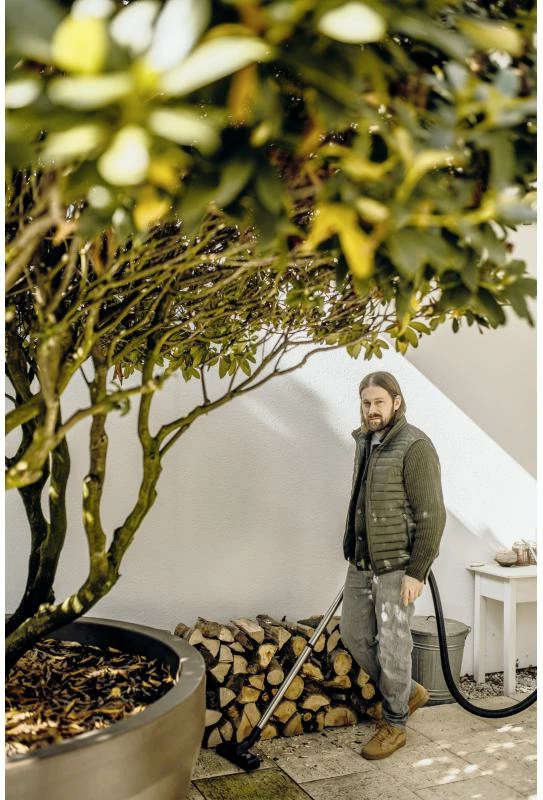 Fshesë me korrent lagë-thatë, Kärcher WD 6 P S V-30/6/22/T, 1300W, depozitë 30L inox, kabllo 6m, zorrë 2.2m, me prizë automatike për vegla, verdhë