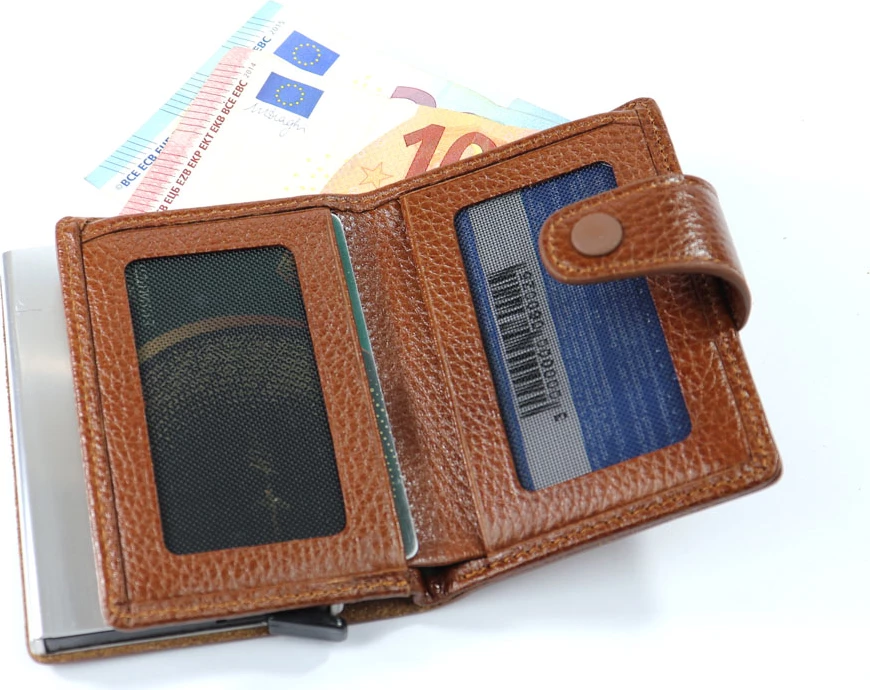 Kuleta për kredi kartela West Polo 5710-25