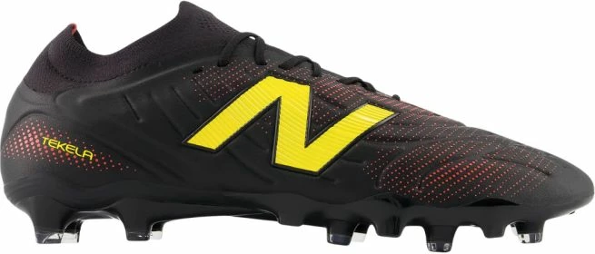 Atlete futbolli për meshkuj New Balance Tekela Pro FG V5 NBUT2FL2JW, të zeza