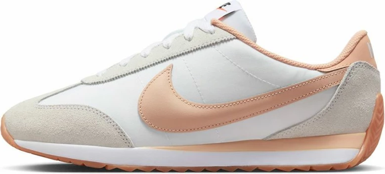 Atlete Nike për femra, të bardha