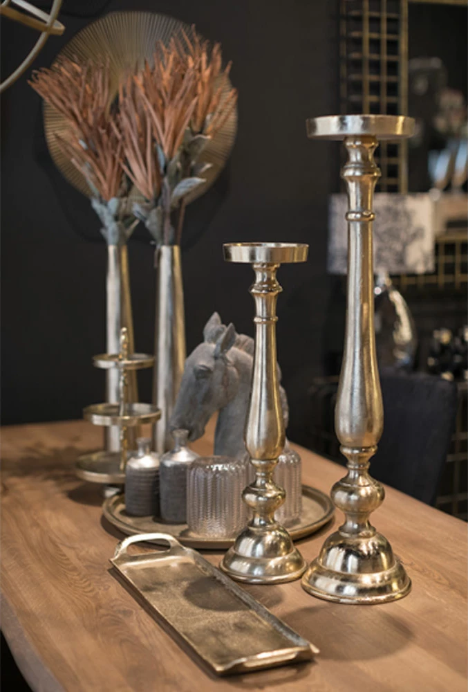 Mbajtës qirinjsh IONAS, alumin, ngjyrë ari, 18x18x74 cm