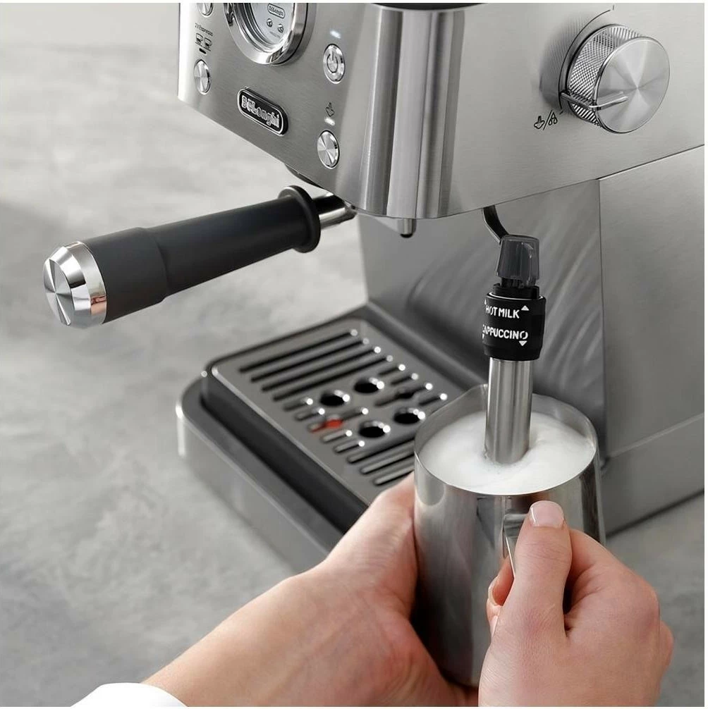 Aparat kafeje DeLonghi Classic EM450.M, presion piston, 1700ml, argjendtë