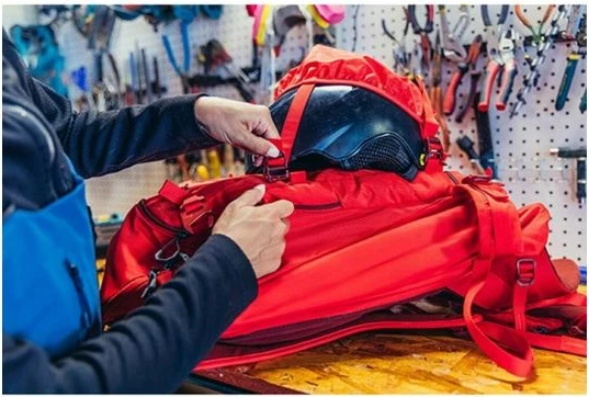 Çantë shpine hiking Gregory unisex, e kuqe