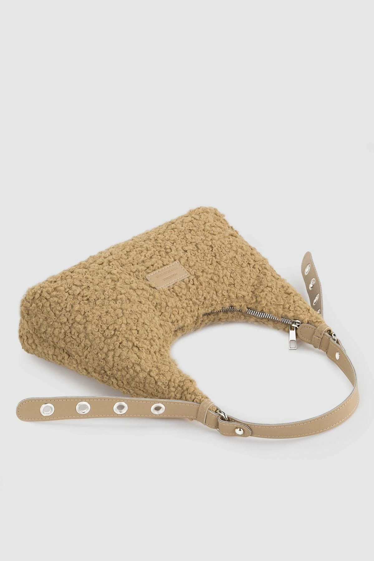 Çantë dore Zoozie Bags, ngjyrë mink, 205