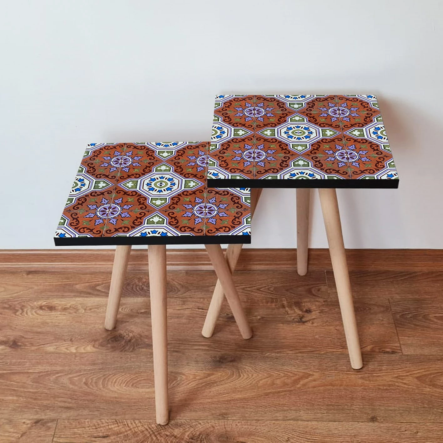 Set tavolinash ndihmëse të mbivendosura, shumëngjyrëshe, Skye Decor, 2Shp51 (2 copë)