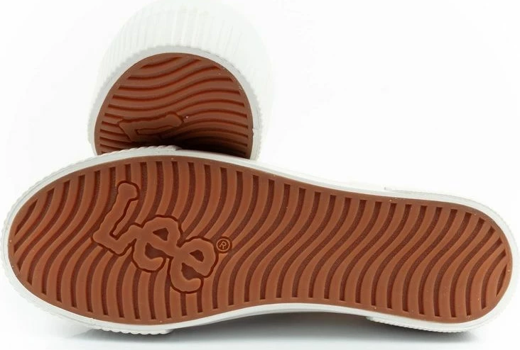 Atlete femra Lee Isla, të bardha, platformë