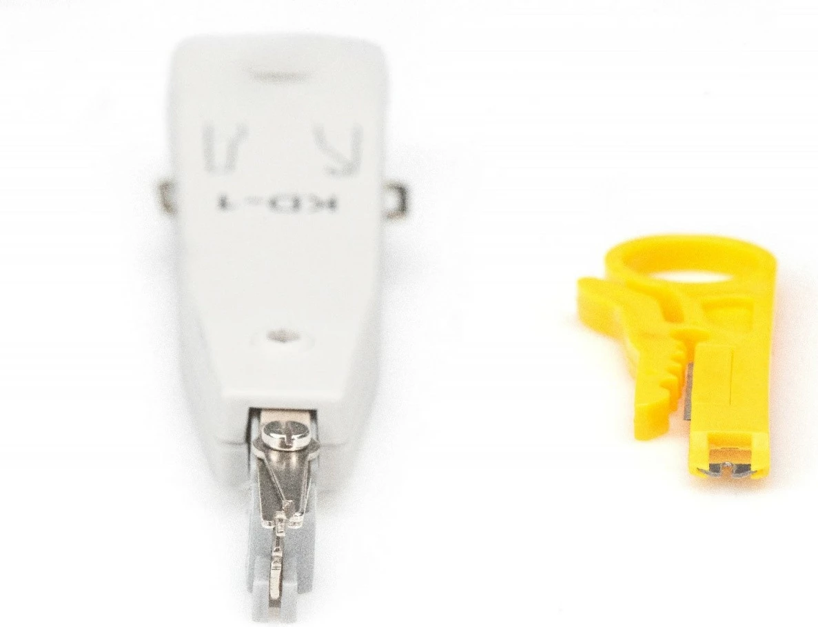 Set veglash rrjeti Digitus DN-94027 me testues kabllosh, kaçavida, krimpues dhe çantë tekstili