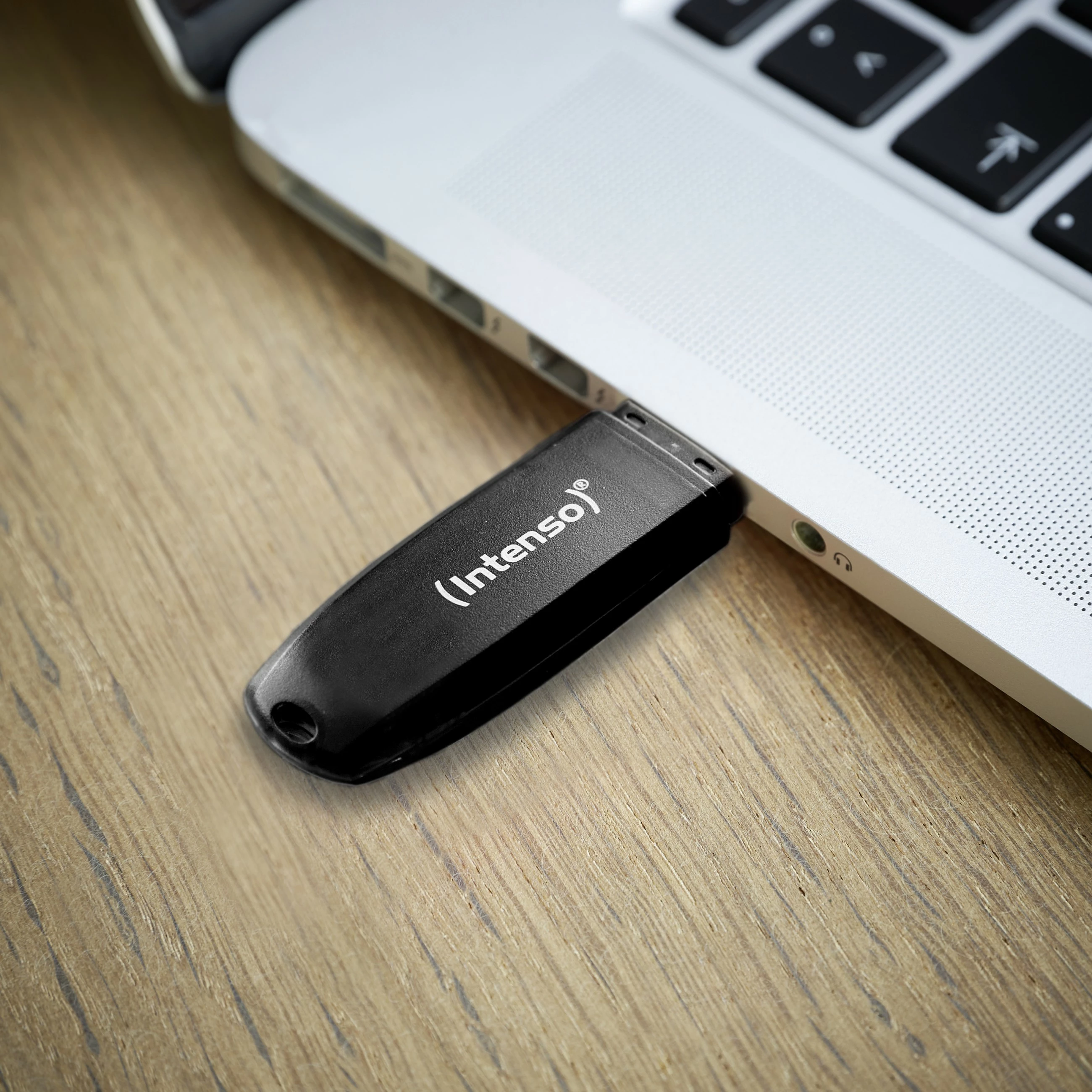 USB Intenso Speed Line, 32 GB, USB Type-A, 3.2 Gen 1, Ngjyrë e zezë