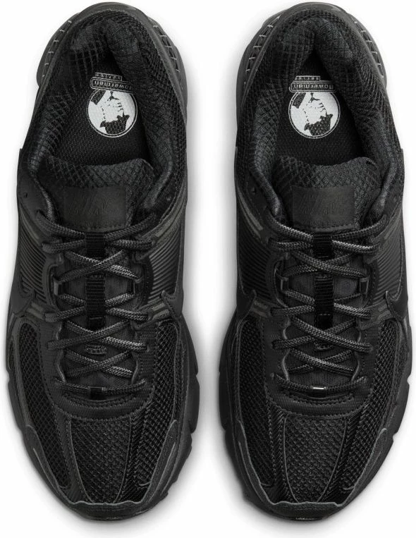 Atlete Nike për meshkuj, të zeza
