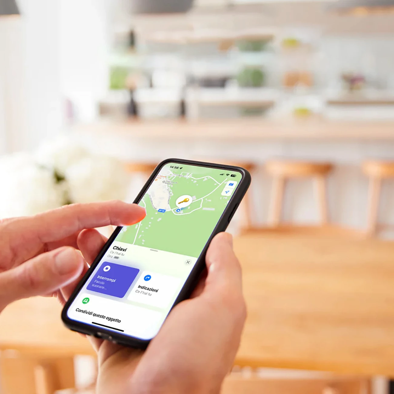 Tracker SBS Track My Circle, i papërshkueshëm nga uji IP65, kompatibil me Apple Find My, i zi