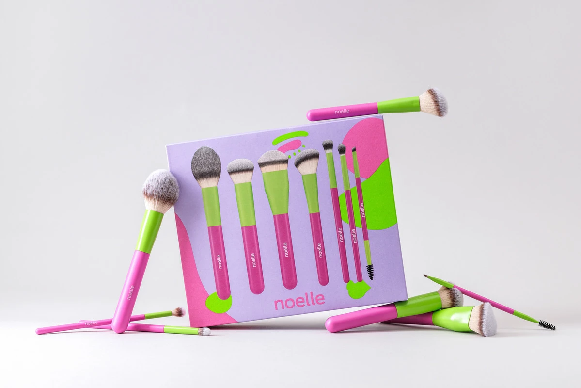 Noelle Makeup brush set 7/1 Sugar Rush