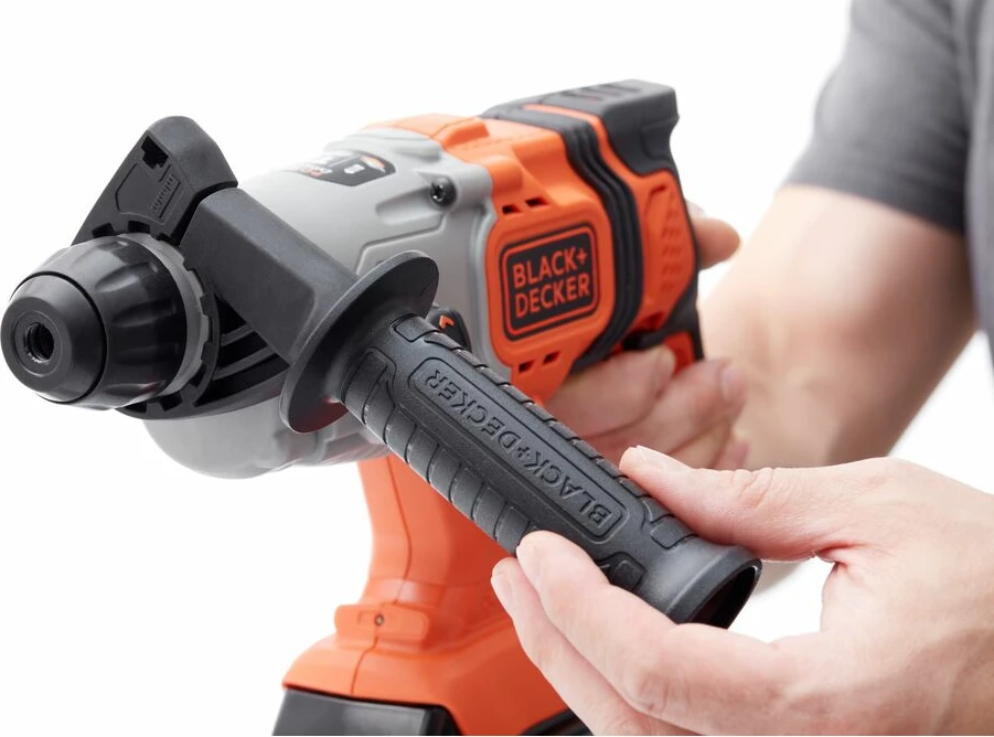 Trapan çekiç me bateri Black&Decker BCD900M1K 18V SDS+ 4.0Ah, set me bateri, karikues dhe valixhe
