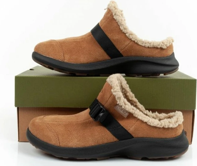 Papuqe femra Keen, kafe