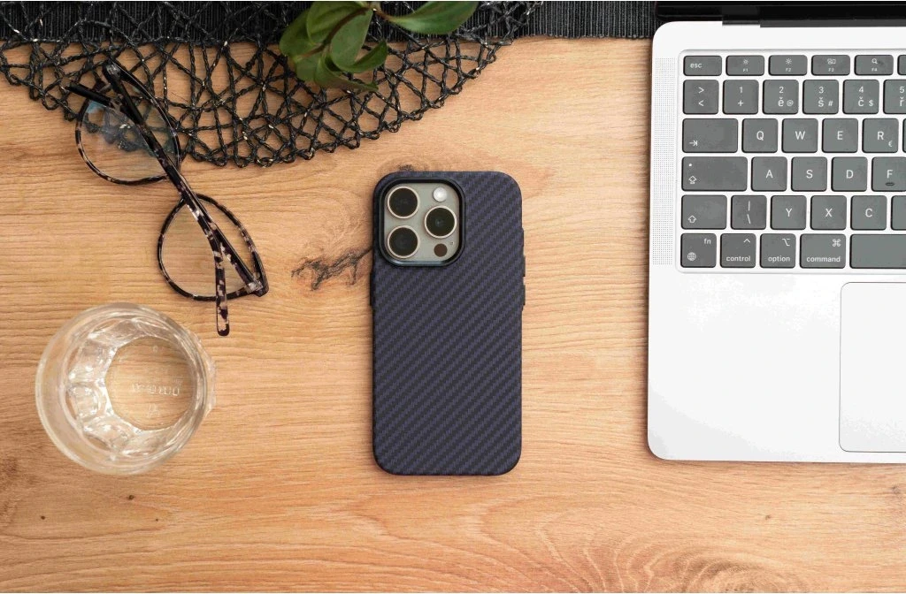 Mbështjellës silikoni për iPhone 17 Pro Max SWISSTEN MagStick Shell, i vjollcë