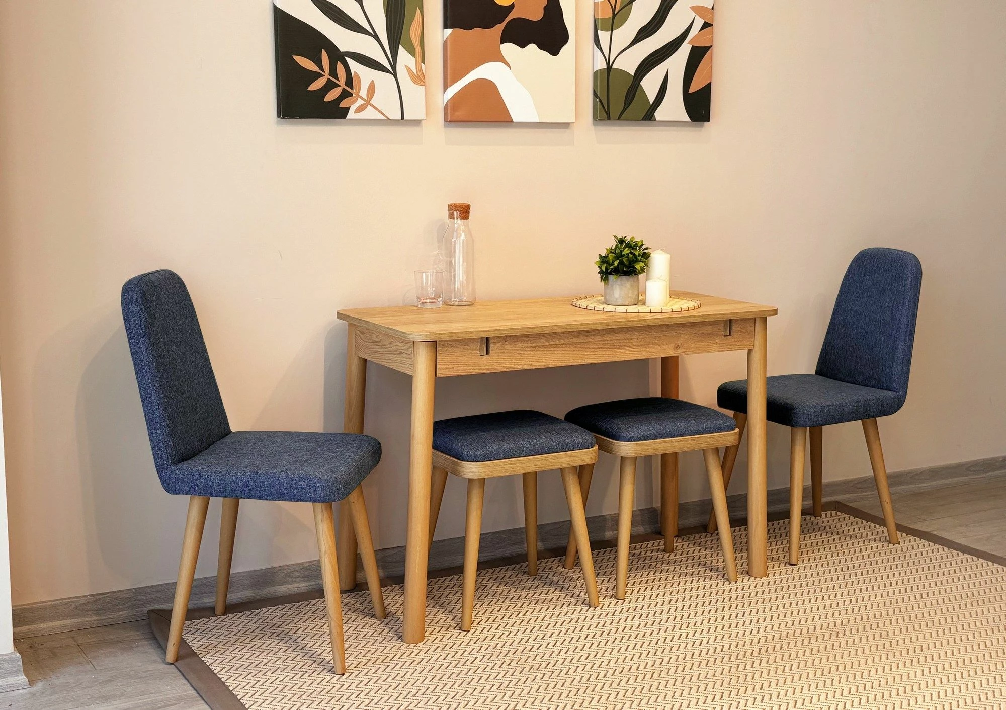 Tavolinë me karrige, zgjatshme, 5 pjesë, ngjyrë lisi dhe kaltër e errët, Vina Mini 02 1048