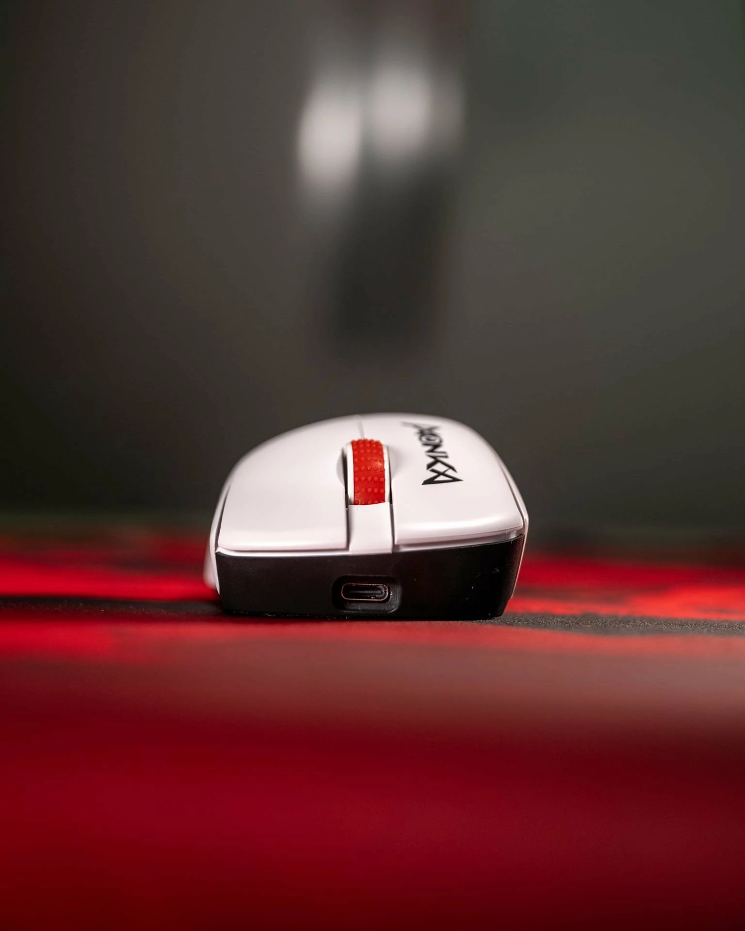 Maus gaming Marvo Monka Rapid G982W 12000 DPI me 3 mënyra lidhjeje (BT/2.4G/USB) i bardhë