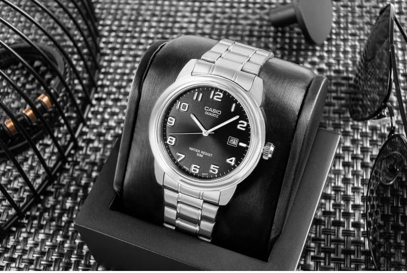 Orë dore për meshkuj CASIO MTP-1221A-1AVEG, e zezë, me kuti