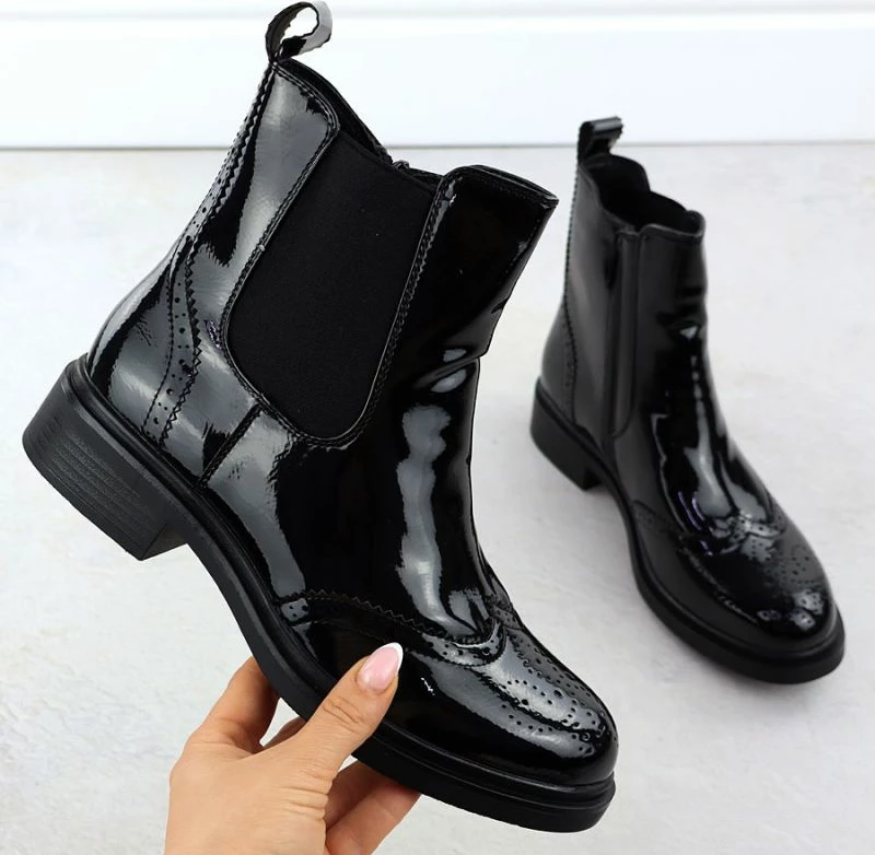 Çizme për femra Sabatina, të zeza