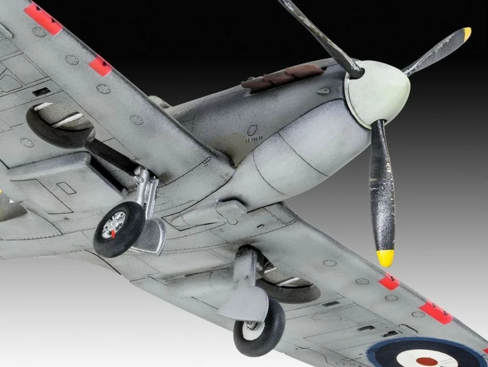 Model plastik aeroplan, Revell, Spitfire Mk.IIA 03953, shkallë 1:72, 38 pjesë, gjatësia 12.7 cm, hapja e krahëve 15.5 cm