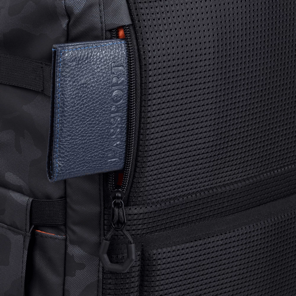Çantë shpine RIVACASE 7661 Sherwood 32L për laptop 16" dhe tablet 10.1", navy camo