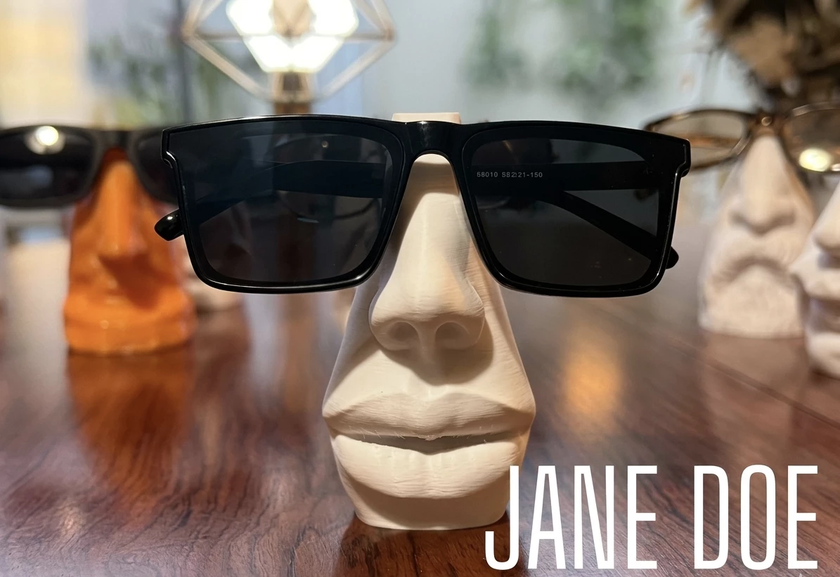Mbajtëse për syza / Jane Doe - bardhë