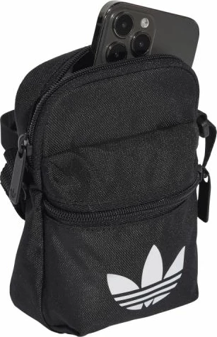 Çantë beli adidas, e zezë