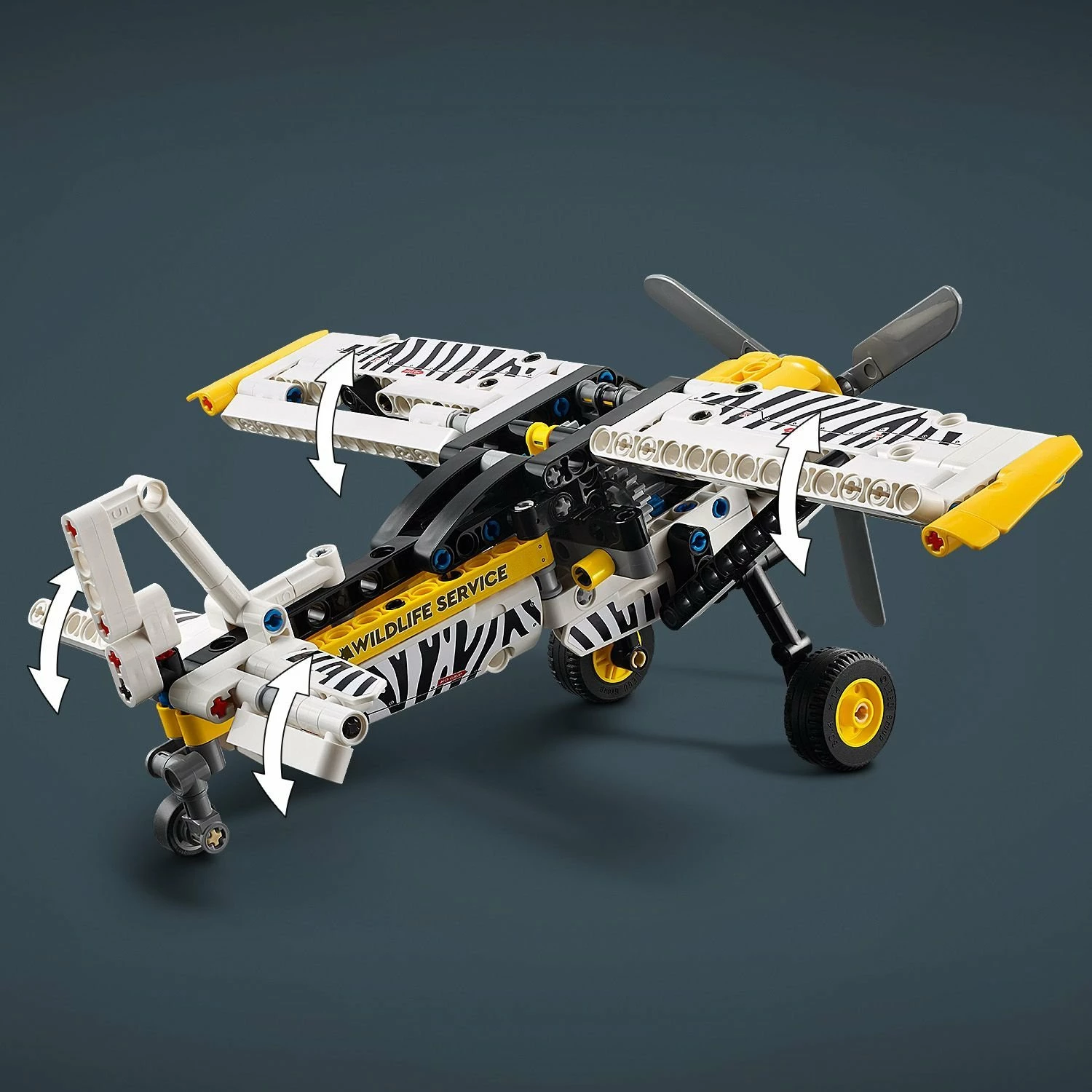 Set LEGO Technic Transport Aircraft 42198 (Bush Plane), 333 copë, bardhë/zi me vija zebra