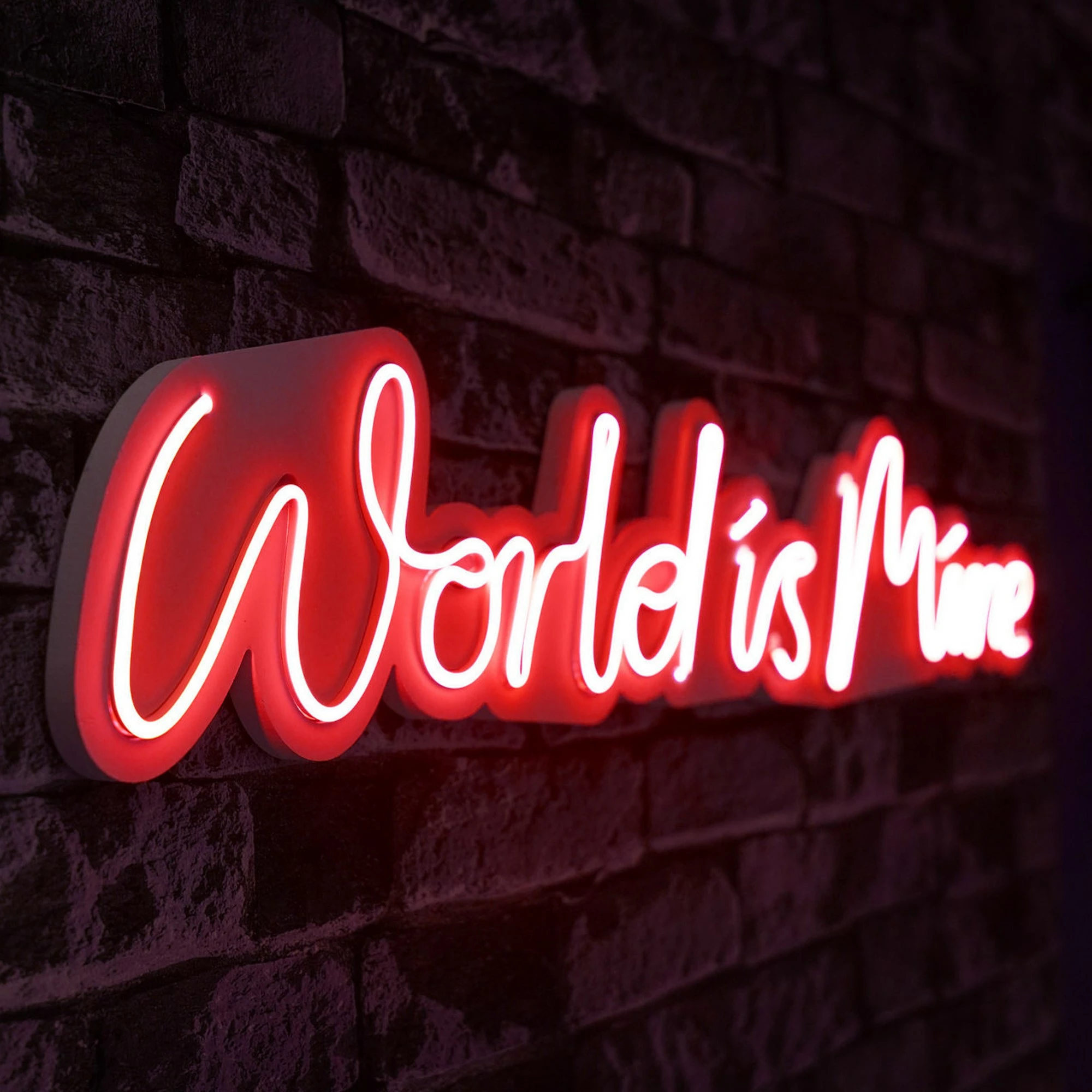Dritë dekorative LED, plastikë, 'World is Mine', ngjyrë e kuqe