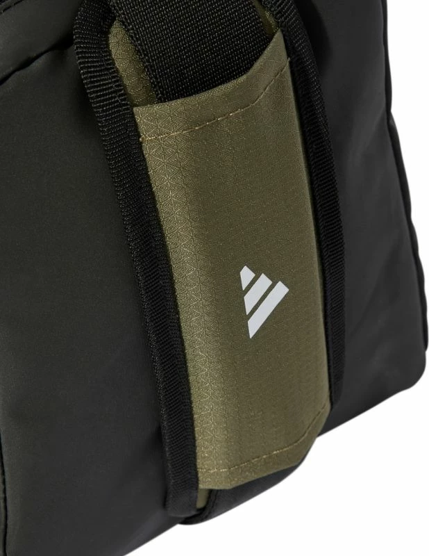 Çantë duffel adidas, e zezë dhe e gjelbër