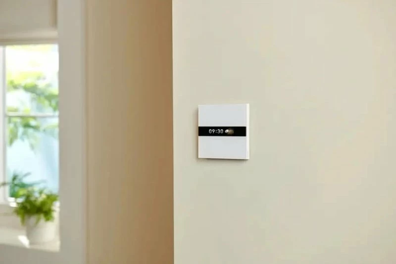 Switch i mençur Aqara Display Switch V1 EU, 4 butona, LCD 2.08", Zigbee, Bluetooth, i bardhë