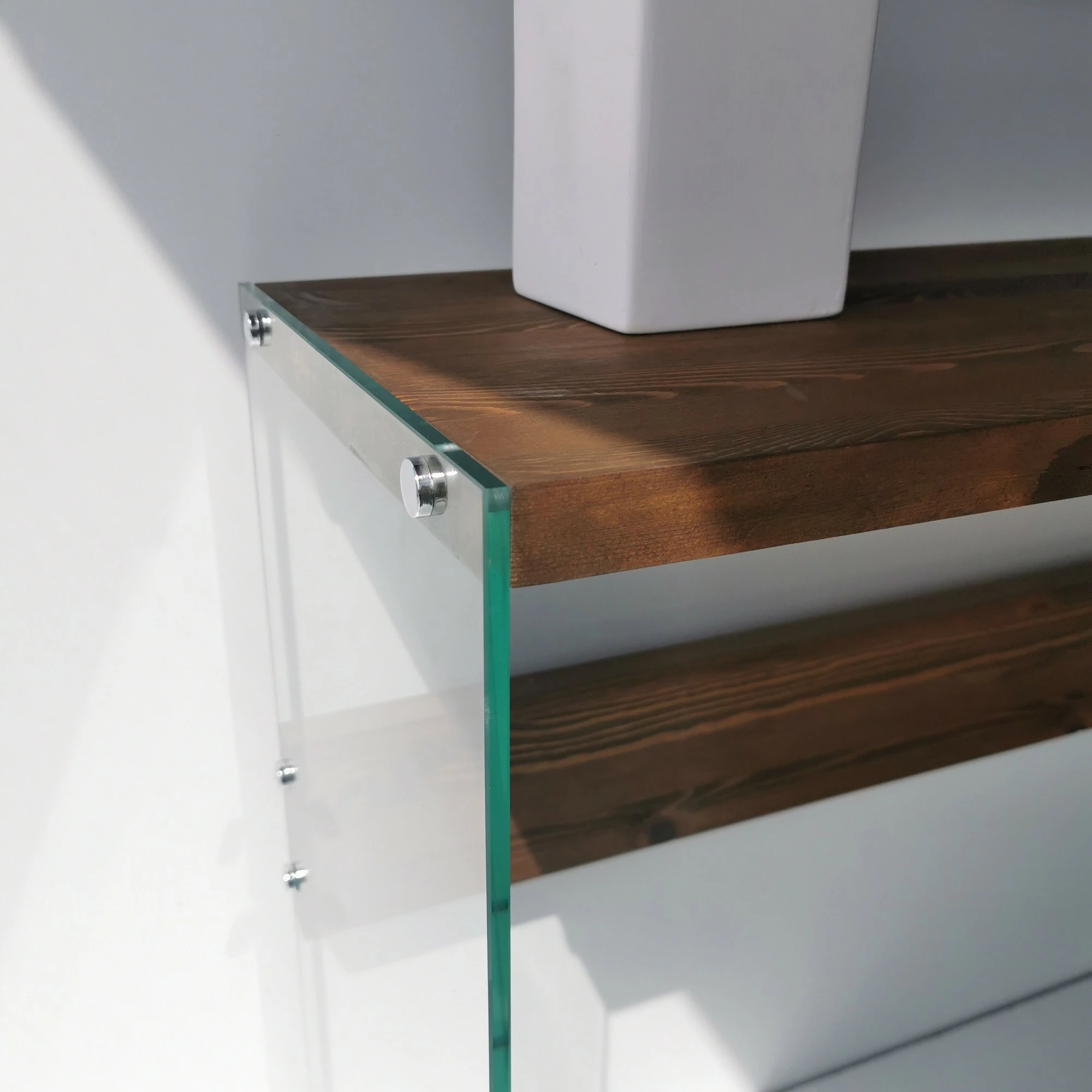 Komodë Hanah Home, ngjyrë arre, Niagara