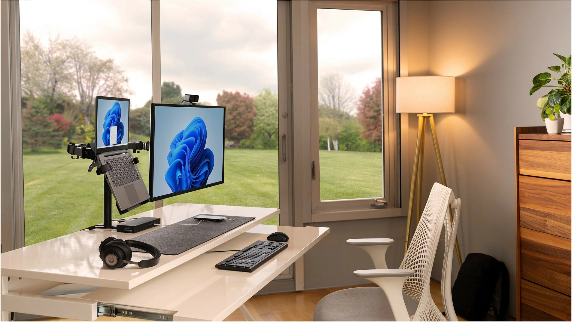 Kensington SmartFit® Ergo Dual Extended Monitor Arm, 32", e zezë