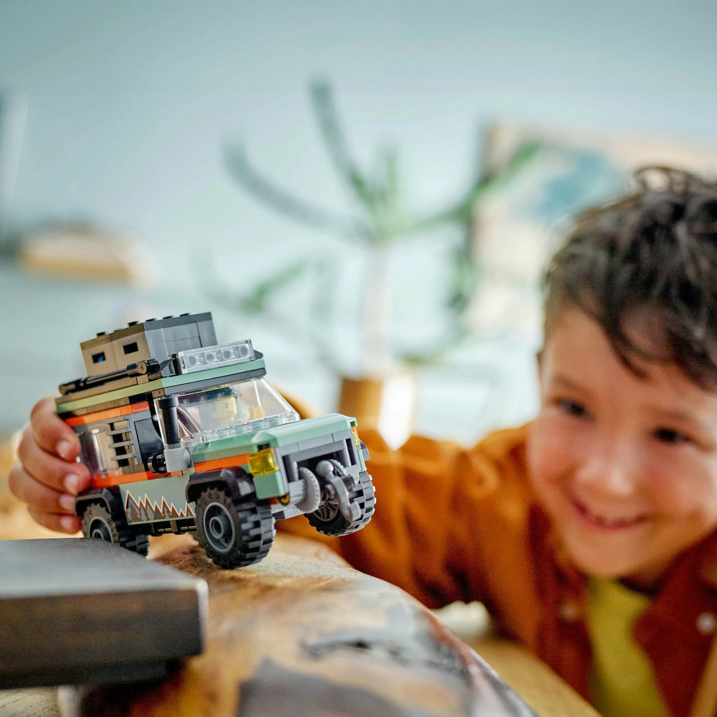 Set LEGO City Mountain Truck Off-Road 4x4 60447, 221 pjesë, për fëmijë 6+, jeshile/zezë