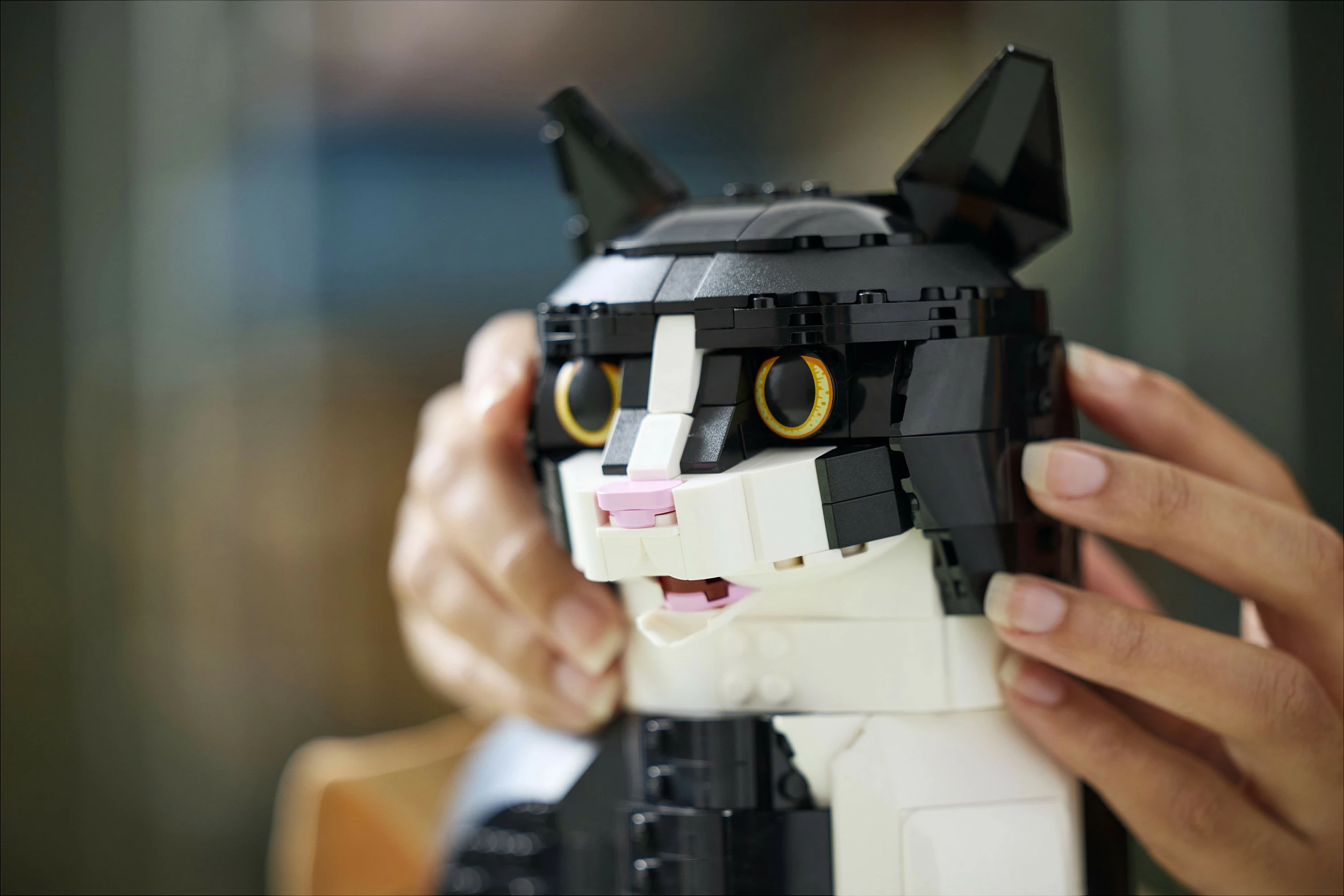 Set ndërtimi LEGO Ideas Tuxedo Cat 21349, 1710 pjesë, 18+, zi/bardhë
