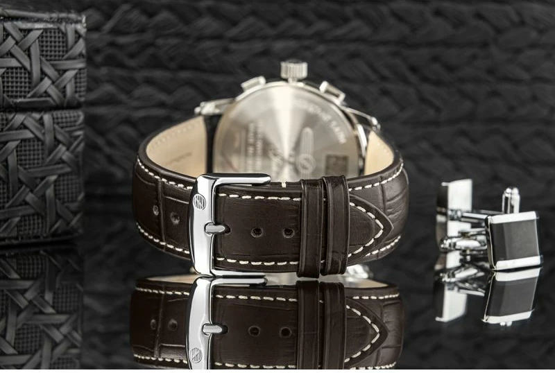 Orë dore për meshkuj Zeppelin, e zezë