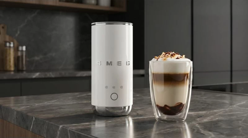 Shkumëzues qumështi SMEG MFF02CREU, krem