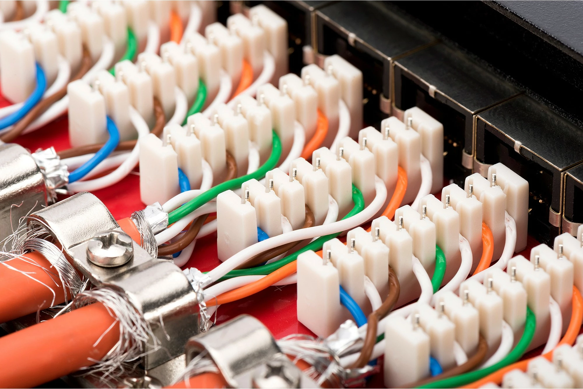 Patchpanel Digitus 12-portë Cat6A, i zi