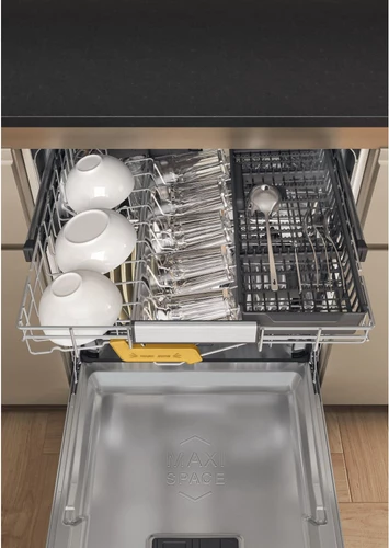 Enëlarëse plotësisht e integruar Whirlpool W8I HF58 TU, 14 vende, 60 cm, e zezë