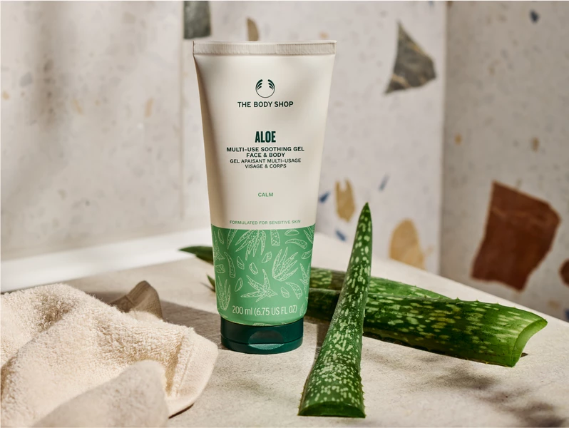 Aloe -Xhel Qetësues për Fytyrë & Trup me shumë përdorime 200 ML