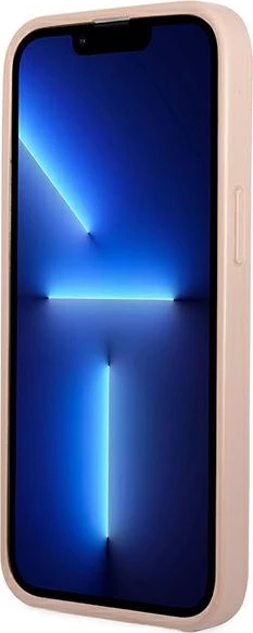 Mbështjellës Guess GUHCP13MPSATPP për iPhone 13, hardcase, Saffiano Triangle, me hapësirë për kartela, rozë